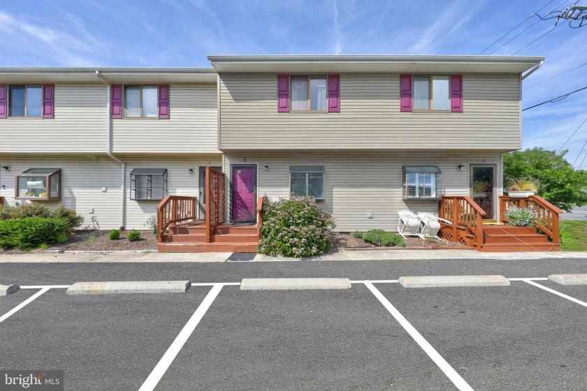 This two bedroom, two and half bath townhome is conveniently - Beach Condo for sale in Ocean City, Maryland on Beachhouse.com