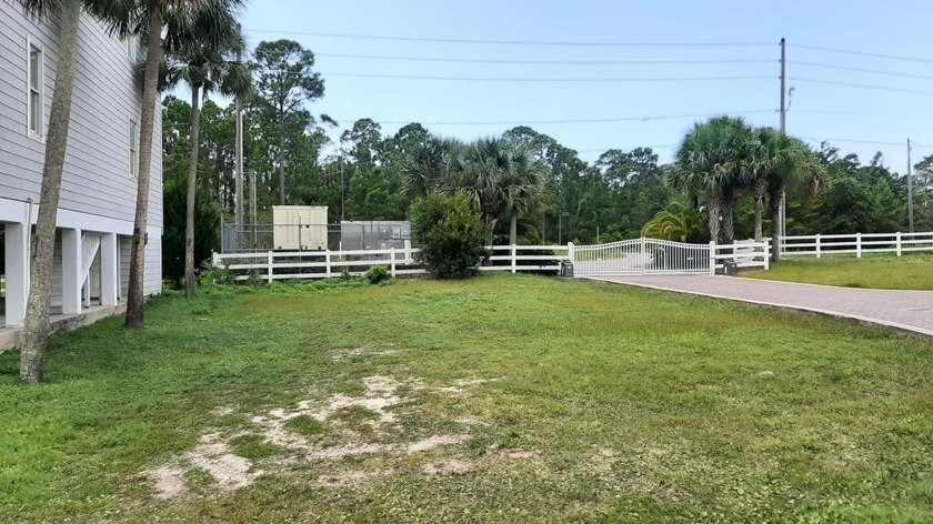 Beautiful Gated Community, located in Carrabelle FL on the - Beach Lot for sale in Carabelle, Florida on Beachhouse.com
