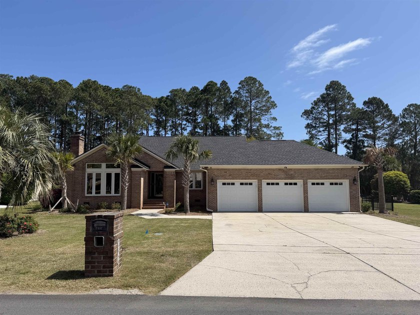 Back on the market with some improvements! This all-brick home - Beach Home for sale in Myrtle Beach, South Carolina on Beachhouse.com