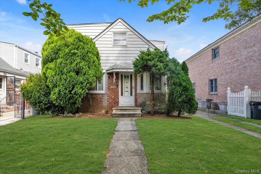 Excellent Location in the Heart of Whitestone, This Charming - Beach Home for sale in Whitestone, New York on Beachhouse.com