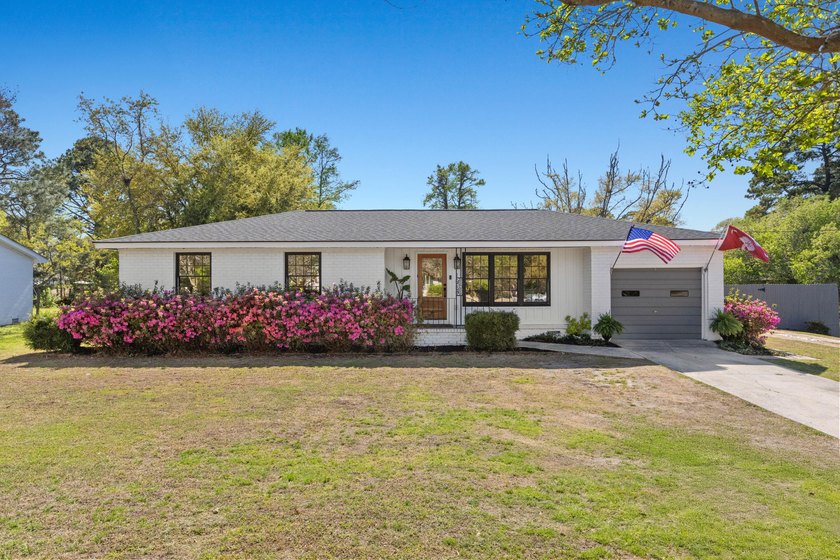 Welcome to 1089 Harbor View Road, an extensively renovated - Beach Home for sale in Charleston, South Carolina on Beachhouse.com