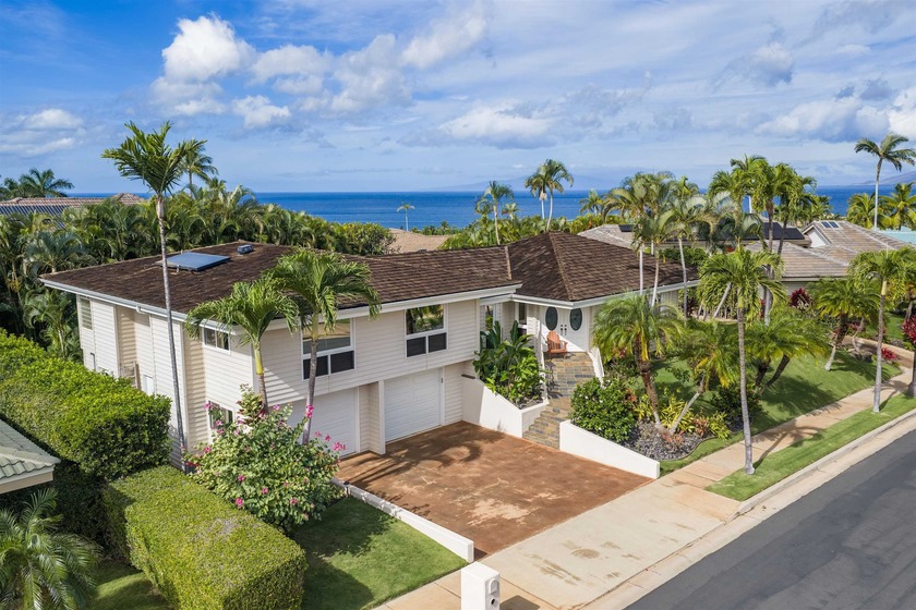 Exceptional value in Wallea. Situated within the prestigious - Beach Home for sale in Kihei, Hawaii on Beachhouse.com