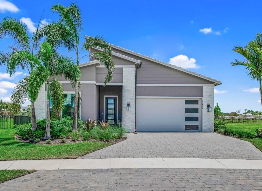 Welcome to 12421 Banner Court, a stunning new construction home - Beach Home for sale in Palm Beach Gardens, Florida on Beachhouse.com