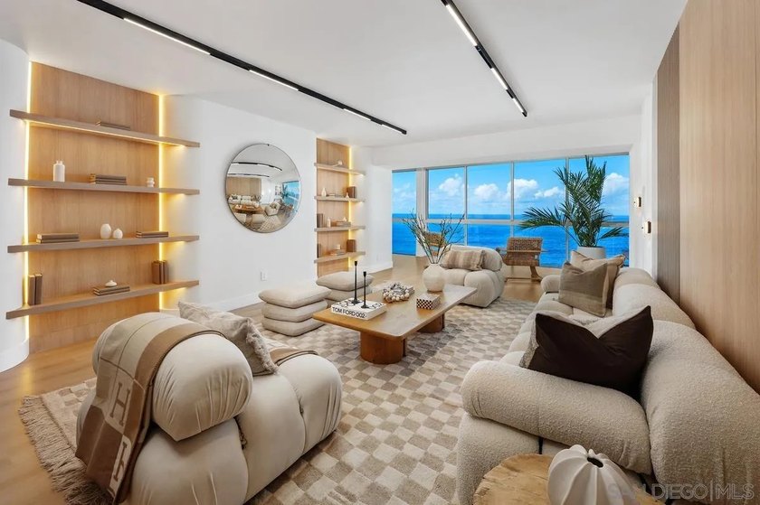 Perched high above the coastline on the 14th floor in coveted La - Beach Condo for sale in La Jolla, California on Beachhouse.com