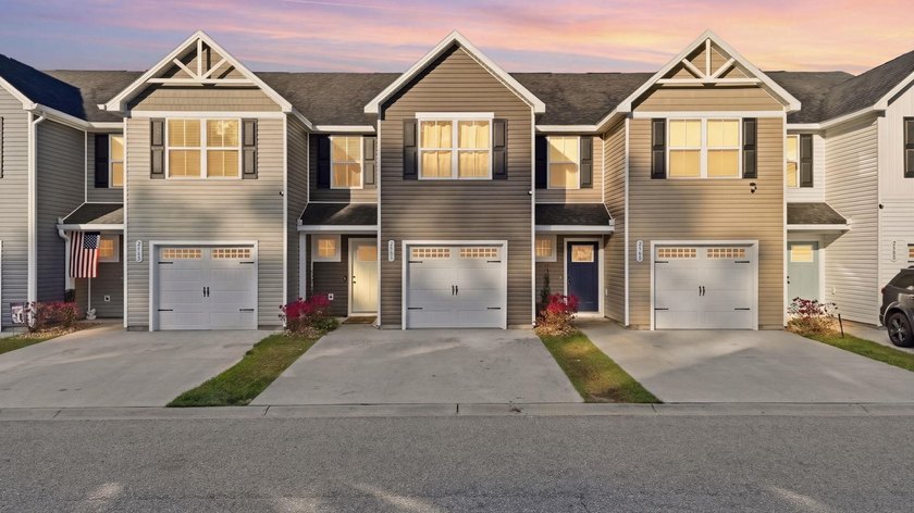 Like new 3 bedroom, 2.5 bath townhome located in a small, quiet - Beach Condo for sale in Myrtle Beach, South Carolina on Beachhouse.com