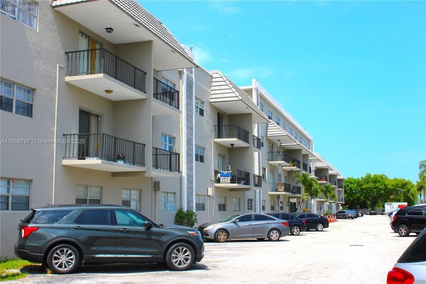 Welcome to your dream condo! This stunning 2 bedroom, 2 bathroom - Beach Condo for sale in Pembroke Park, Florida on Beachhouse.com