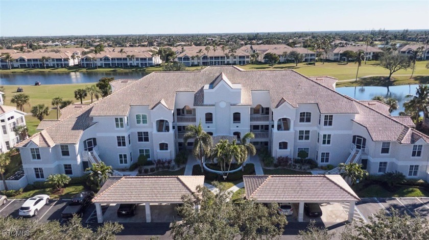 Top floor 3 bedroom condo in Lexington Country Club's Golf - Beach Condo for sale in Fort Myers, Florida on Beachhouse.com