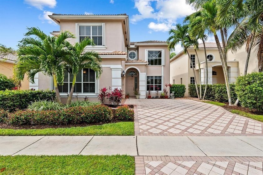 BEAUTIFUL 4 BEDROOM, 2 1/2 BATHROOM, 2 CAR GARAGE, 2 STORY HOME - Beach Home for sale in Boca Raton, Florida on Beachhouse.com