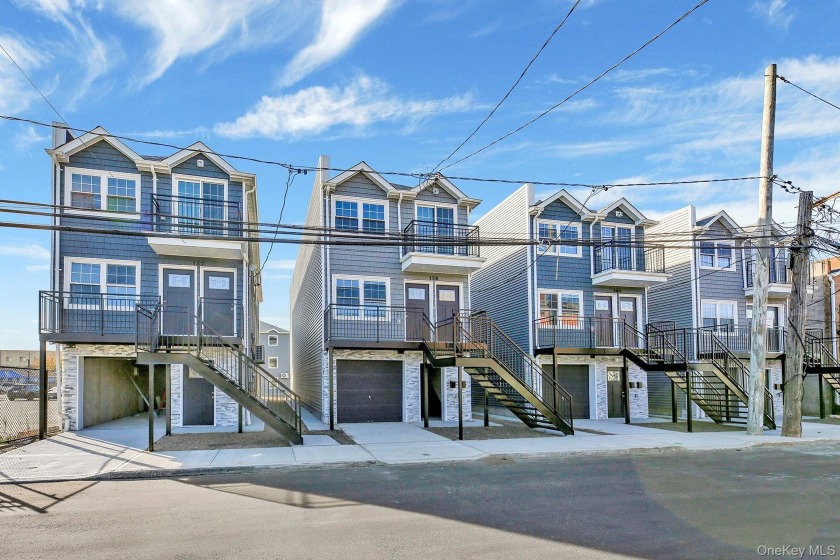 163 Beach 25 Street is a custom built BRAND NEW CONSTRUCTION two - Beach Townhome/Townhouse for sale in Far Rockaway, New York on Beachhouse.com