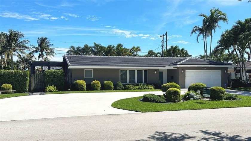 BRAND NEW ROOF SEPT 2024, & NEW A/C  MAY 2025, Stunning 3-Bed - Beach Home for sale in Lighthouse Point, Florida on Beachhouse.com