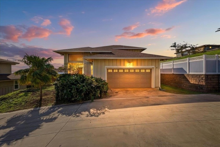 This 3-bedroom, 2.5-bath home is located at the top of the - Beach Home for sale in Wailuku, Hawaii on Beachhouse.com