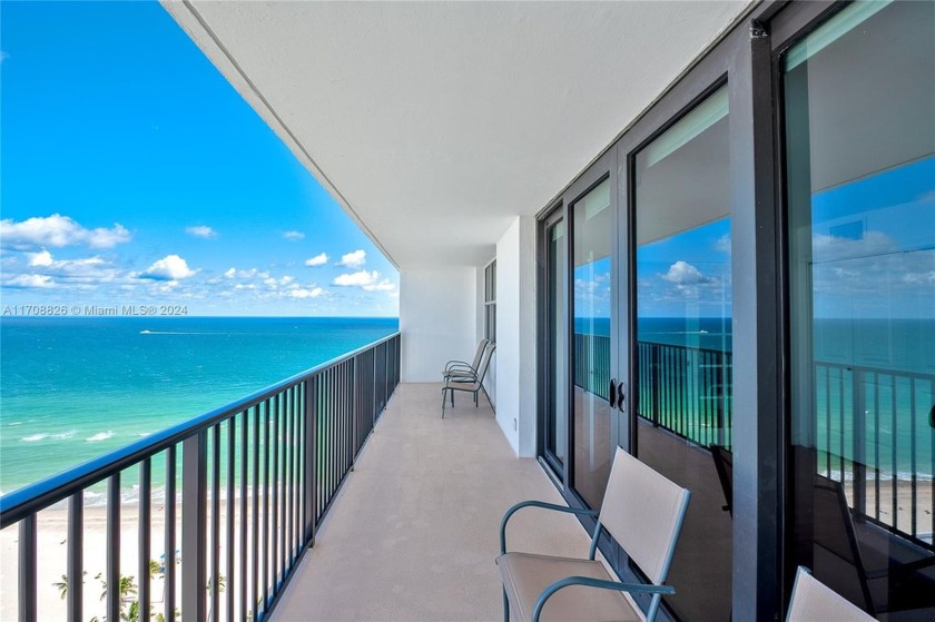 Fantastic corner penthouse featuring 2 bedrooms and 2 full - Beach Condo for sale in Hollywood, Florida on Beachhouse.com