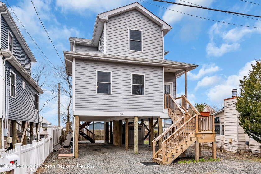 This 5 year old home with an open floor plan includes 4 bedrooms - Beach Home for sale in Toms River, New Jersey on Beachhouse.com