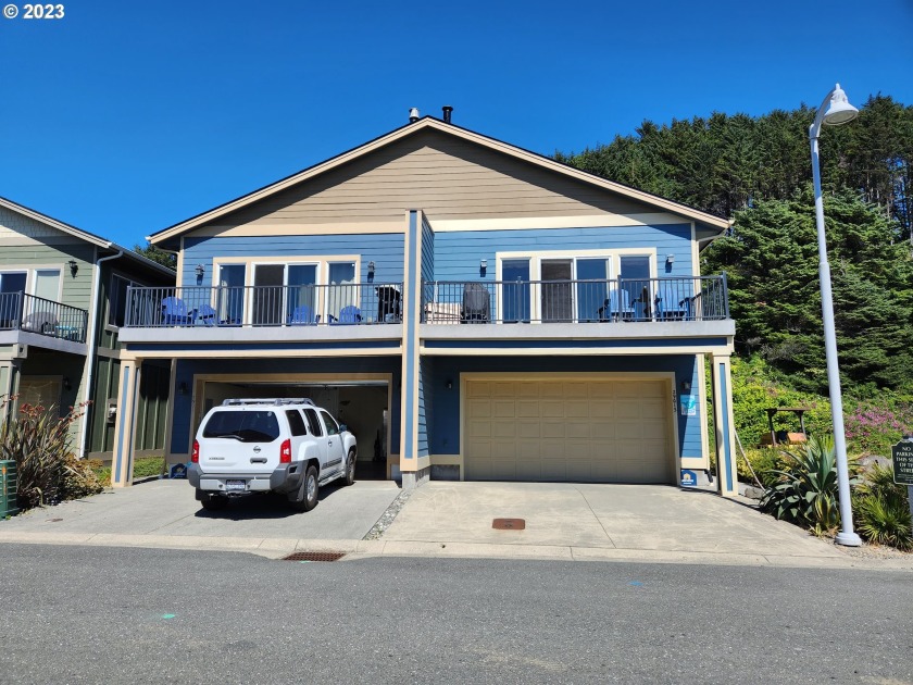 Built to impress! With multiple upgrades and special features - Beach Home for sale in Gold Beach, Oregon on Beachhouse.com