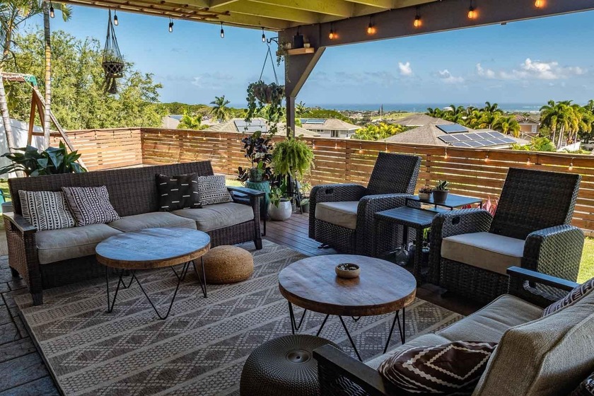 Entertainer's delight! Owners transformed this property into one - Beach Home for sale in Wailuku, Hawaii on Beachhouse.com