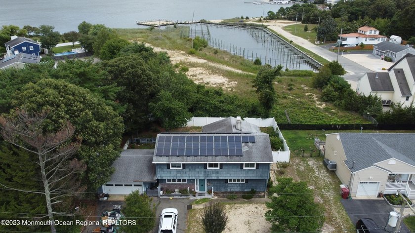 Not your typical split level. This spacious and inviting 4 - Beach Home for sale in Bayville, New Jersey on Beachhouse.com