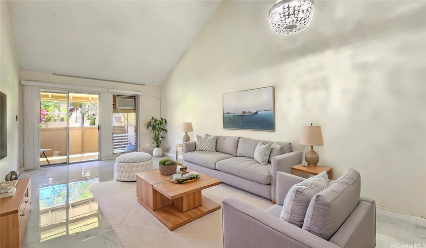 Vacant 3-bedroom, 2-bath, 2-assigned parking at Waiau Garden - Beach Condo for sale in Pearl City, Hawaii on Beachhouse.com