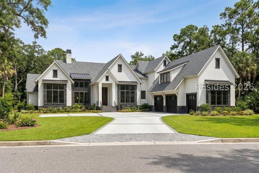 Welcome to your private oasis, offering refined Lowcountry - Beach Home for sale in Bluffton, South Carolina on Beachhouse.com