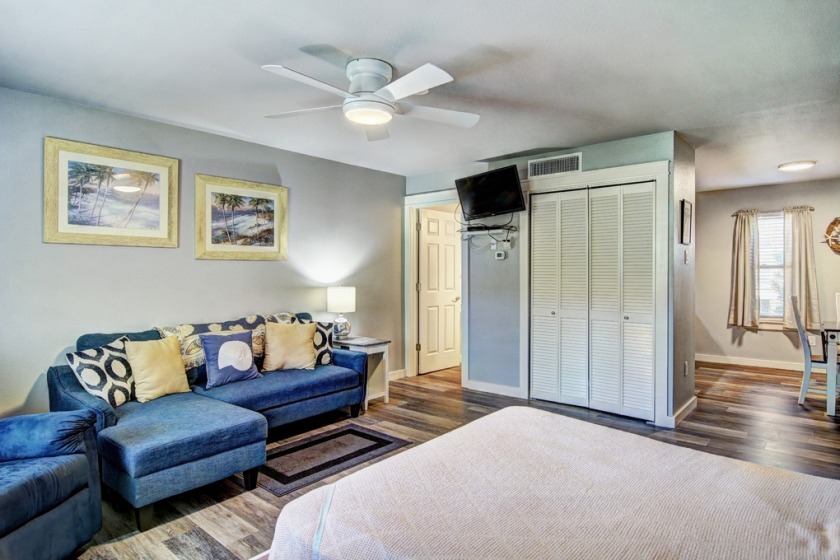 Fully remodeled condos! Large pool! Only a block to the beach - Beach Vacation Rentals in Port Aransas, Texas on Beachhouse.com