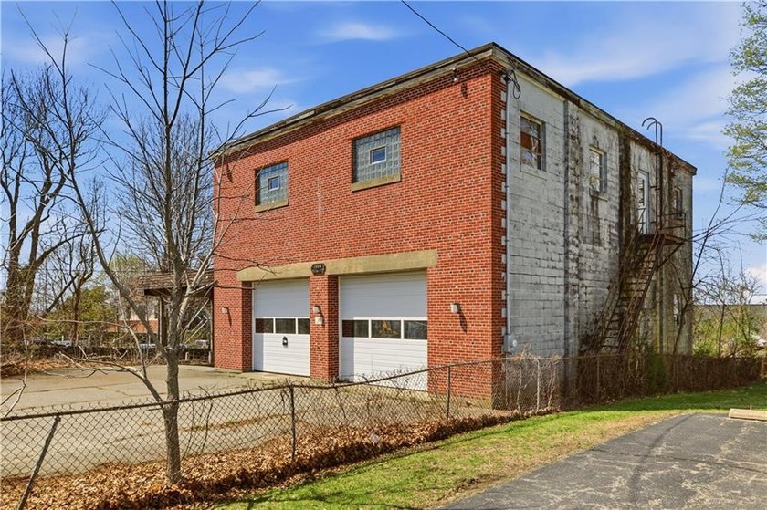 Highest & Best Offers due by Friday @2:00pm!Originally - Beach Home for sale in Tiverton, Rhode Island on Beachhouse.com