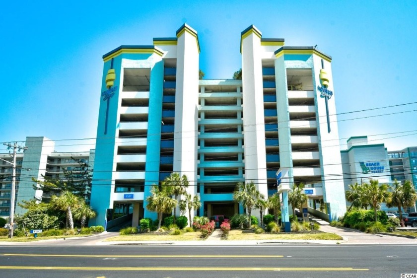 Beautiful Direct OCEANFRONT END UNIT! 1 Bedroom / 1 Bathroom in - Beach Condo for sale in Myrtle Beach, South Carolina on Beachhouse.com