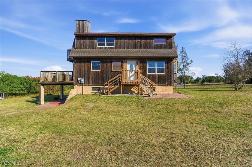 Experience the lifestyle you've been dreaming of with this - Beach Home for sale in Punta Gorda, Florida on Beachhouse.com