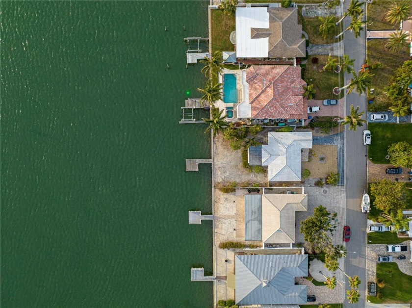 LOCATION, LOCATION, LOCATION!!! The first three rules in buying - Beach Lot for sale in South Pasadena, Florida on Beachhouse.com
