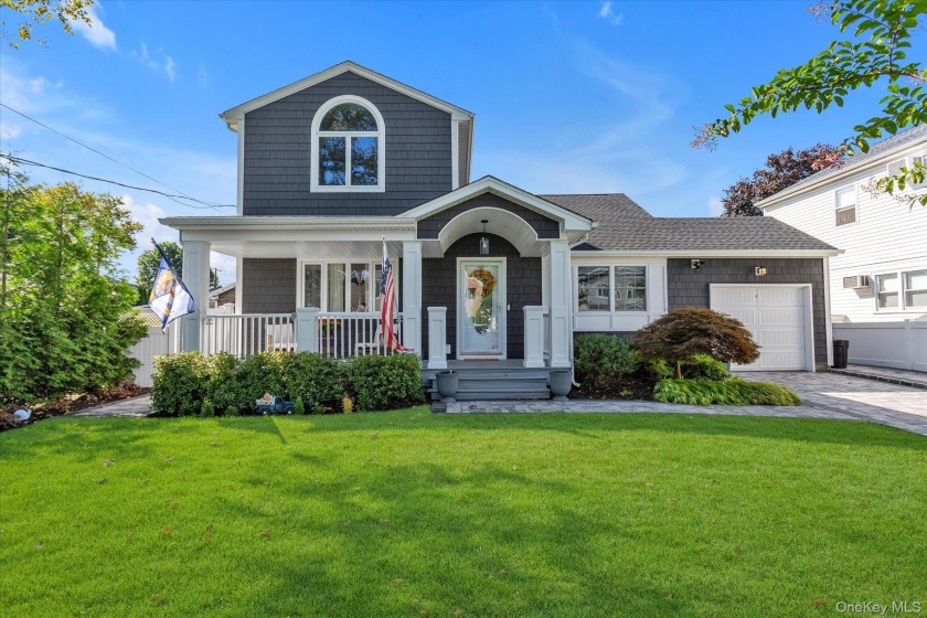 Welcome to 6 Fairview Road W, a beautifully renovated 4-bedroom - Beach Home for sale in Massapequa, New York on Beachhouse.com