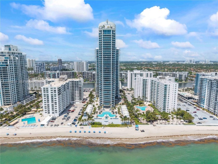 Exceptional opportunity to own in one of Ocean Palms, one of - Beach Condo for sale in Hollywood, Florida on Beachhouse.com