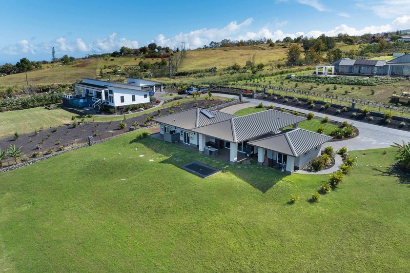 Welcome home to 272 Huahua in Kula I'O, a breathtaking oasis on - Beach Home for sale in Kula, Hawaii on Beachhouse.com