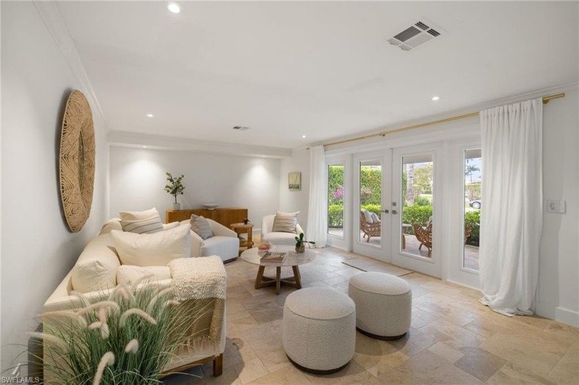 WEST OF CRAYTON! PRICED BELOW APPRAISED VALUE!  If Seller - Beach Home for sale in Naples, Florida on Beachhouse.com