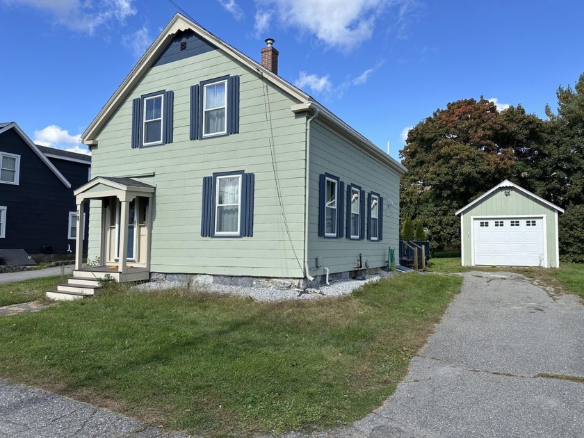 Welcome to this adorable New England farmhouse centrally located - Beach Home for sale in Rockland, Maine on Beachhouse.com