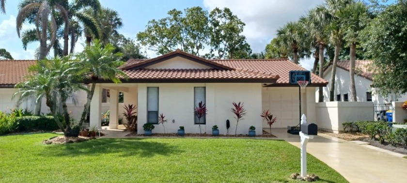 Welcome to this beautifully maintained 3BR, 2BA home in the - Beach Home for sale in Palm City, Florida on Beachhouse.com