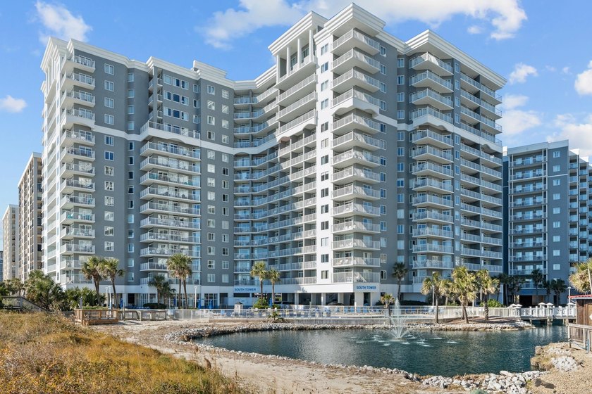 This well-maintained 2 Bedroom 2 Bath end unit is ready for the - Beach Condo for sale in Myrtle Beach, South Carolina on Beachhouse.com