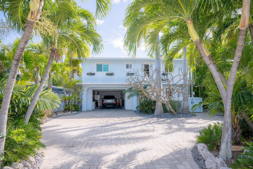 Welcome to this updated Plantation Key CBS home. Offering 3 - Beach Home for sale in Plantation Key, Florida on Beachhouse.com