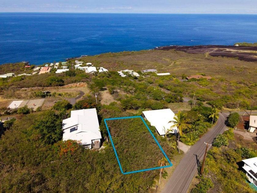 Great lot located directly across from 5 acre *park* / parcel - Beach Lot for sale in Captain Cook, Hawaii on Beachhouse.com