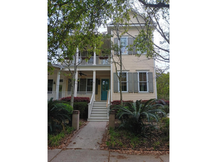 This custom-designed Daniel Island home has a coveted location - Beach Home for sale in Charleston, South Carolina on Beachhouse.com