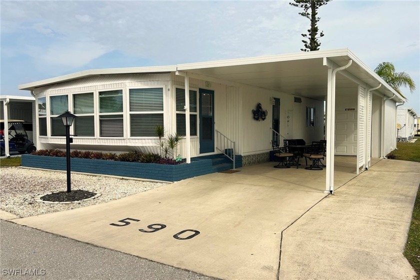 The perfect retreat to get out of the cold! You'll love this - Beach Home for sale in North Fort Myers, Florida on Beachhouse.com