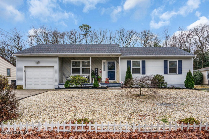 GORGEOUS, TURNKEY, recently renovated 3 bedroom, 1.5 bath Ranch - Beach Home for sale in Forked River, New Jersey on Beachhouse.com