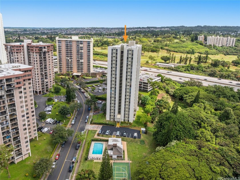 Welcome to Pearl One, a centrally located and well-maintained - Beach Condo for sale in Aiea, Hawaii on Beachhouse.com