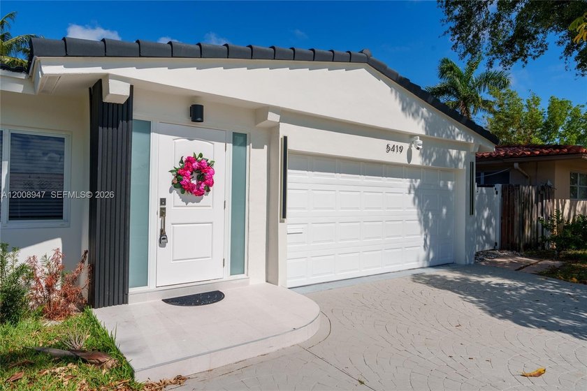 Rare opportunity to have an amazing fully furnished and equipped - Beach Home for sale in Fort Lauderdale, Florida on Beachhouse.com