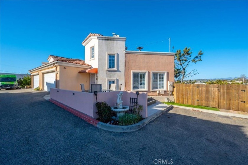 Welcome to this beautiful newly upgraded Coastal Oasis 3-bedroom - Beach Home for sale in Grover Beach, California on Beachhouse.com