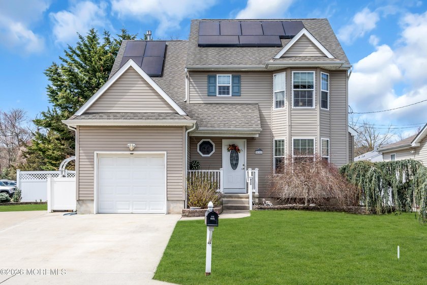 Welcome to this beautifully designed 4 bedroom, 2.5 bath - Beach Home for sale in Lanoka Harbor, New Jersey on Beachhouse.com