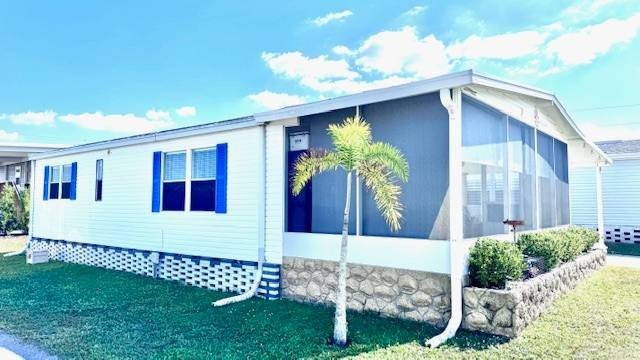 This cozy house is in the very desirable 55+ Old Bridge Village - Beach Home for sale in North Fort Myers, Florida on Beachhouse.com