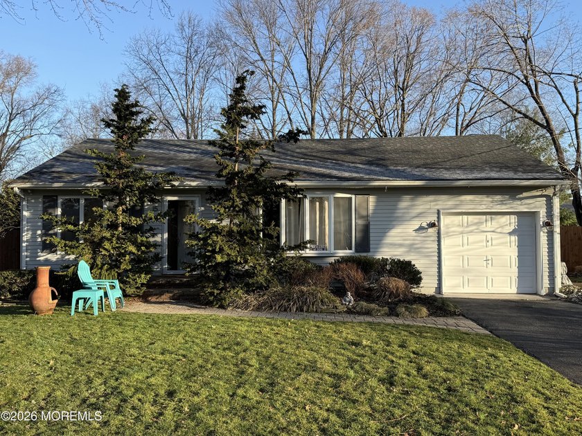 Charming 3-bedroom, 1-bath ranch with 1,384 square feet of - Beach Home for sale in Oceanport, New Jersey on Beachhouse.com