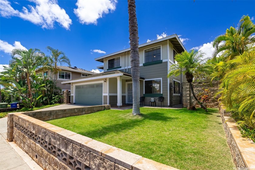 Newly remodeled and move-in ready, this spacious home in Royal - Beach Home for sale in Waipahu, Hawaii on Beachhouse.com