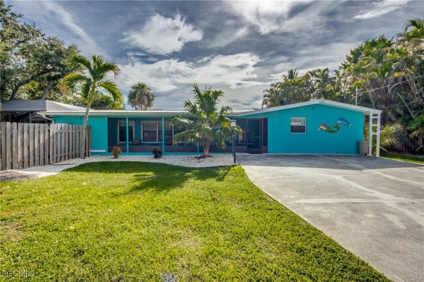 GULF ACCESS 3/3 home has everything you could wish for in your - Beach Home for sale in St. James City, Florida on Beachhouse.com