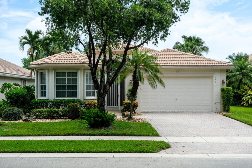 Experience this Amazing lake view highly desired Model in - Beach Home for sale in Delray Beach, Florida on Beachhouse.com