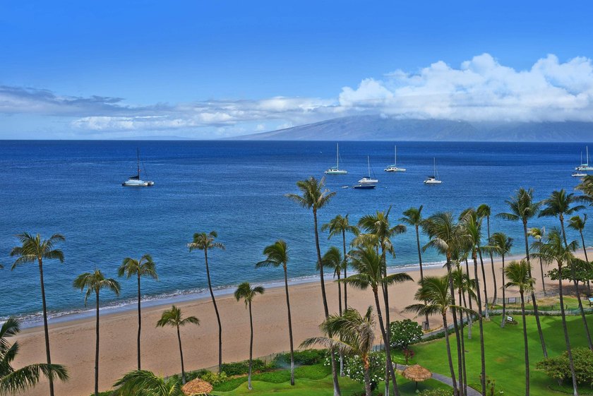 Rarely offered a very desirable inter courtyard location this 2 - Beach Condo for sale in Lahaina, Hawaii on Beachhouse.com