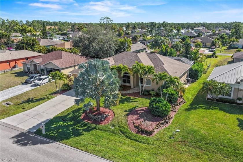 Welcome to your private Florida retreat in the heart of Bonita - Beach Home for sale in Bonita Springs, Florida on Beachhouse.com